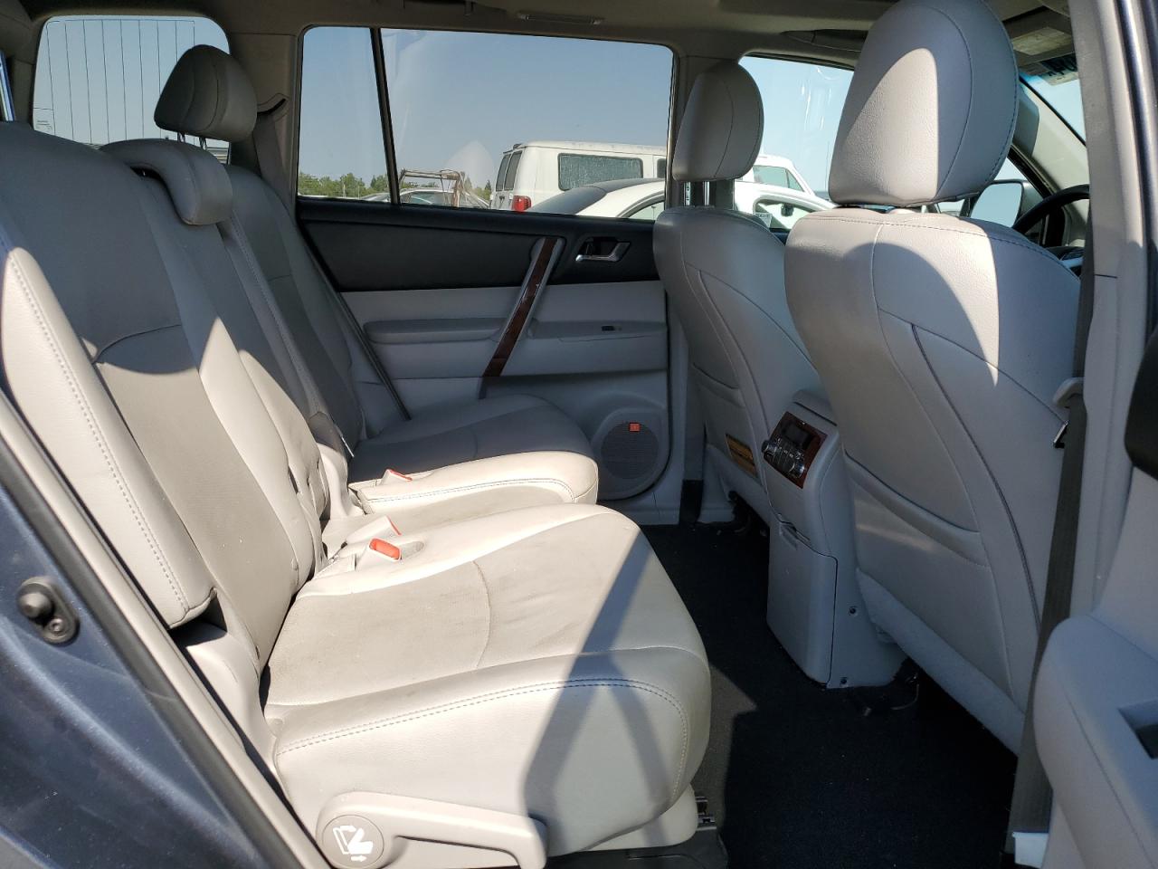 5TDDK3EH5CS149260 2012 Toyota Highlander Limited