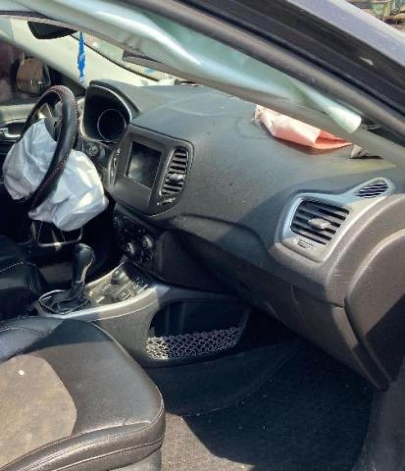 3C4NJDBB6JT483488 2018 Jeep Compass Latitude