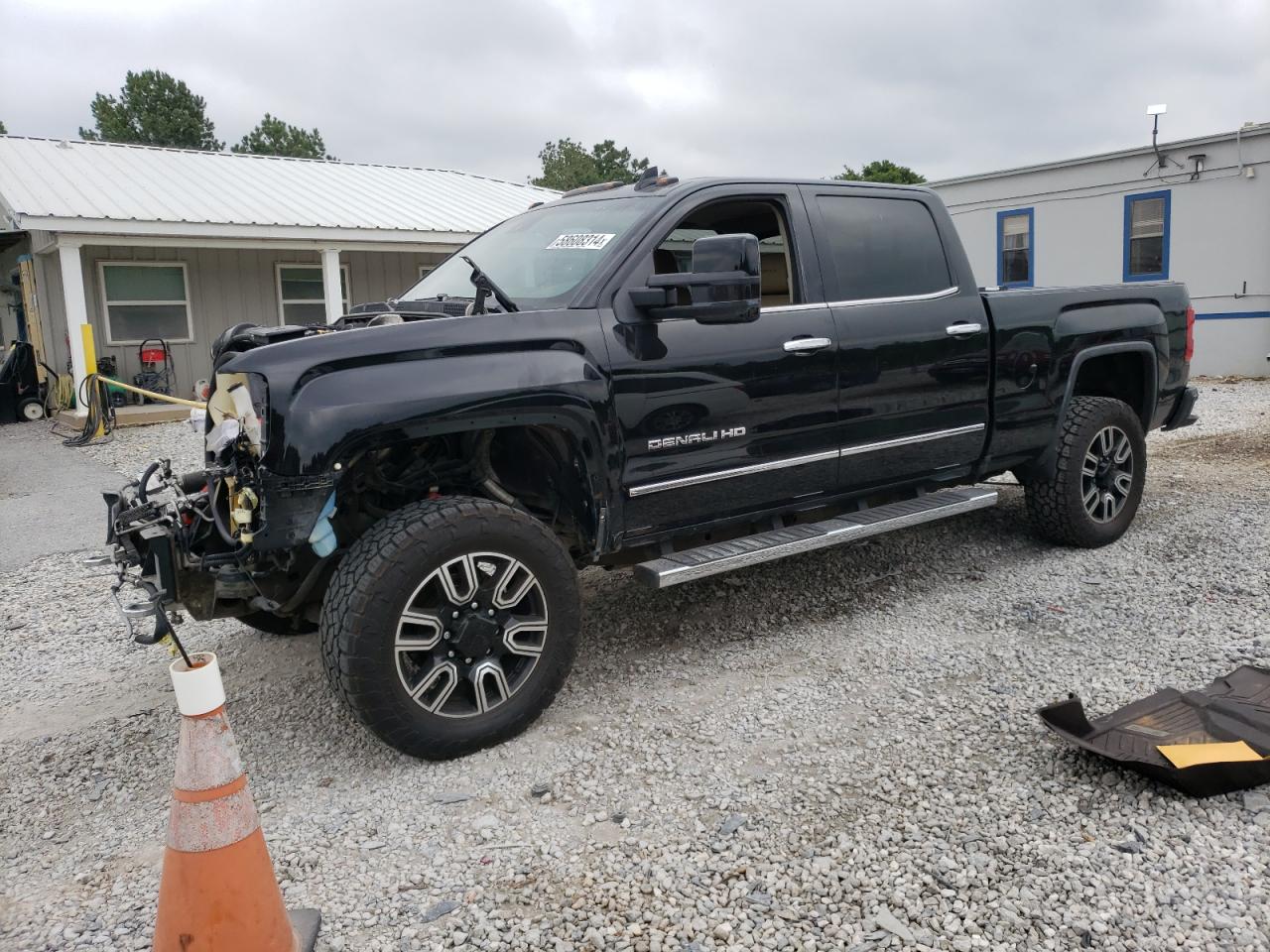 1GT12UEY2HF108813 2017 GMC Sierra K2500 Denali