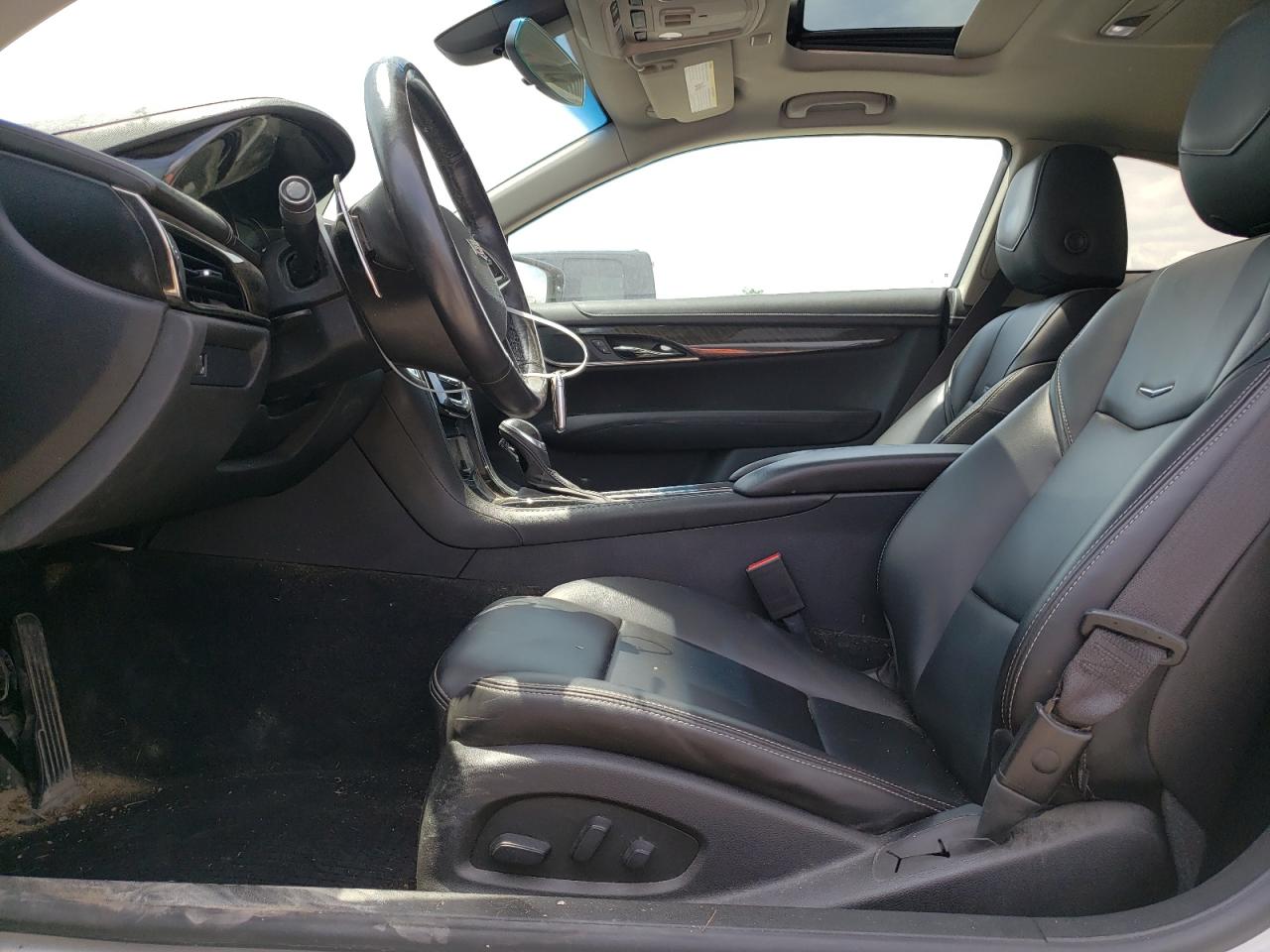 1G6AE1RX0J0168401 2018 Cadillac Ats