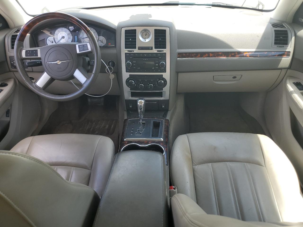 2C3KA63HX8H335983 2008 Chrysler 300C