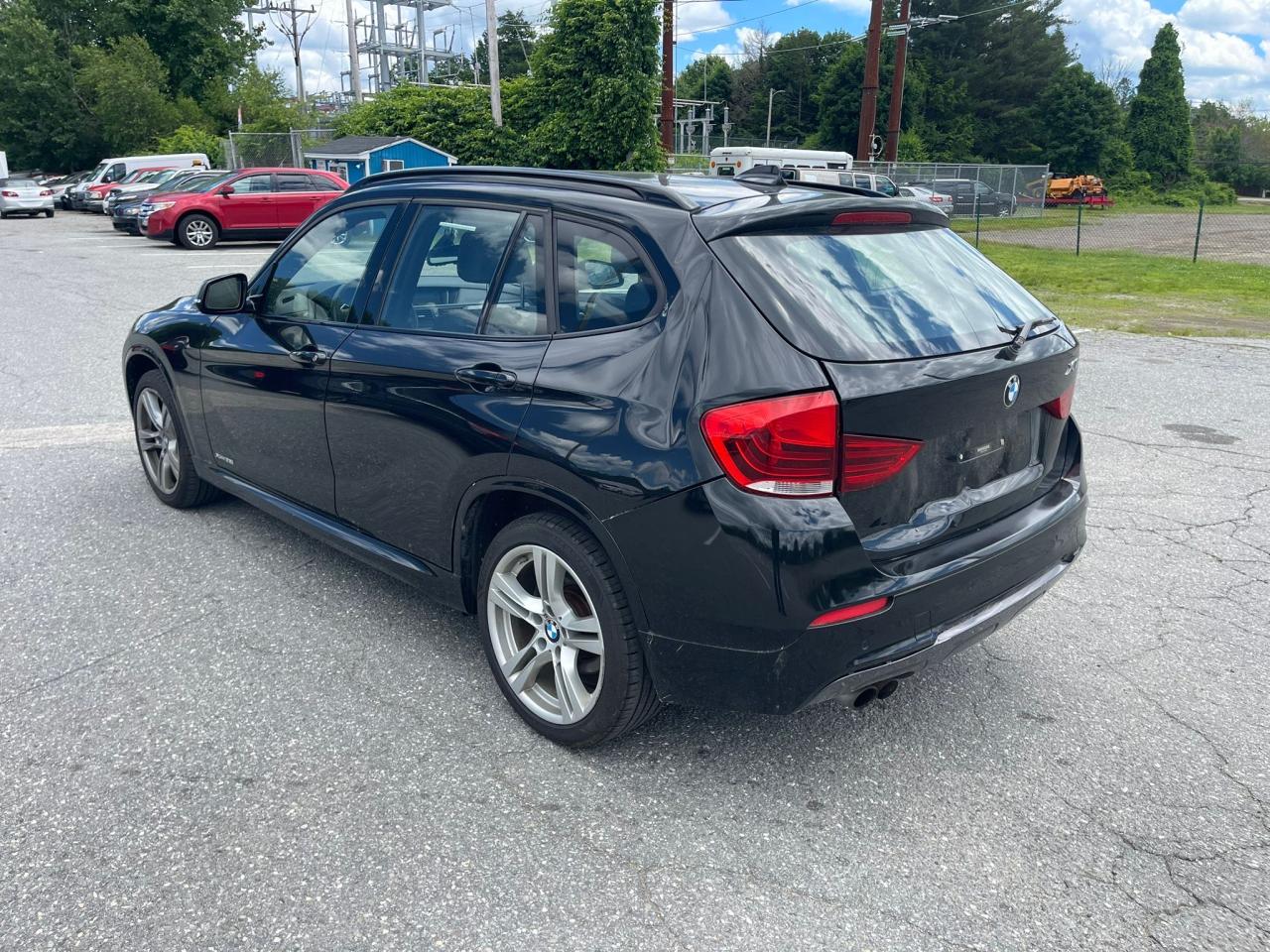 2015 BMW X1 xDrive28I vin: WBAVL1C59FVY34402