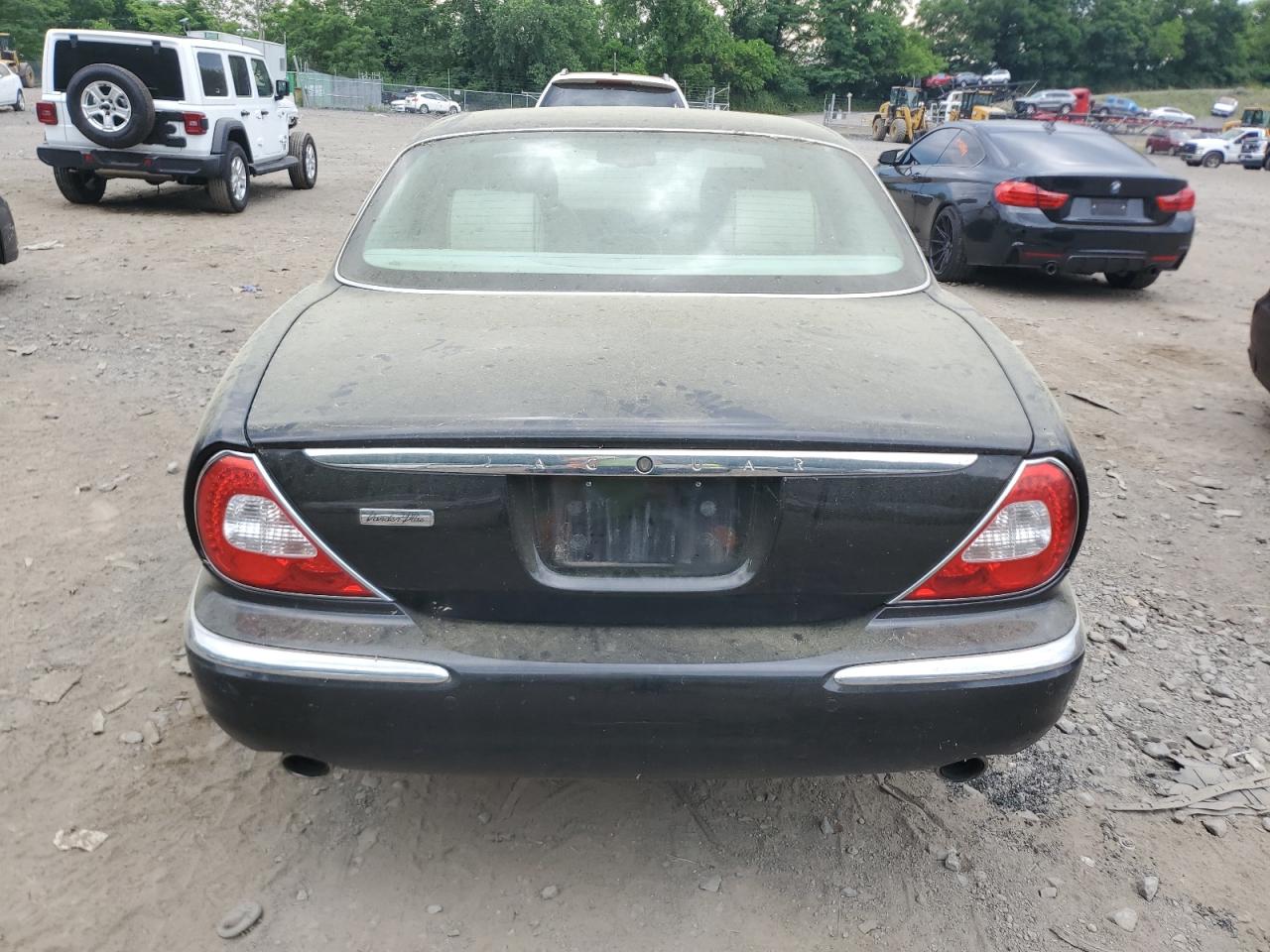 SAJWA74C04SG26201 2004 Jaguar Vandenplas