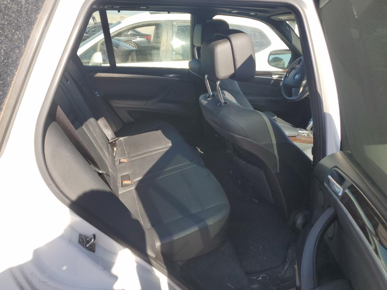 5UXZV8C56CL423049 2012 BMW X5 xDrive50I