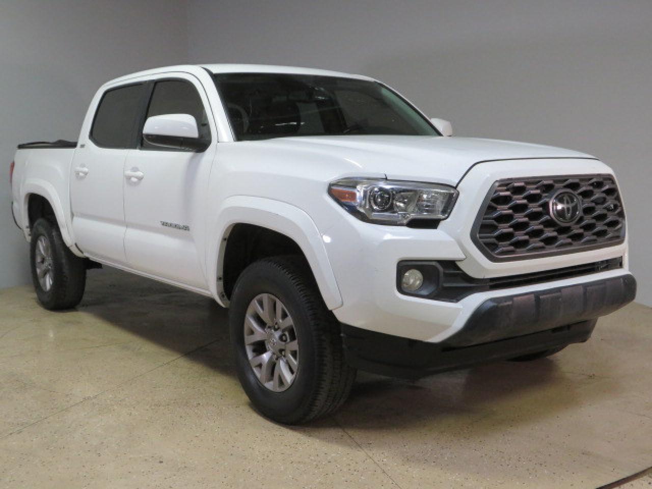 2016 Toyota Tacoma Double Cab vin: 3TMAZ5CNXGM003462