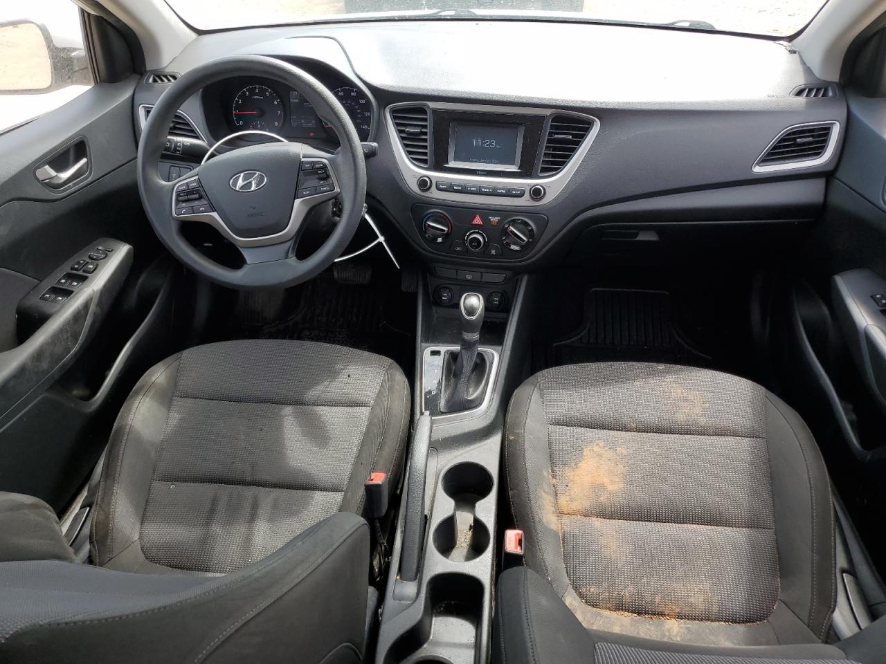 3KPC24A38KE052008 2019 Hyundai Accent Se