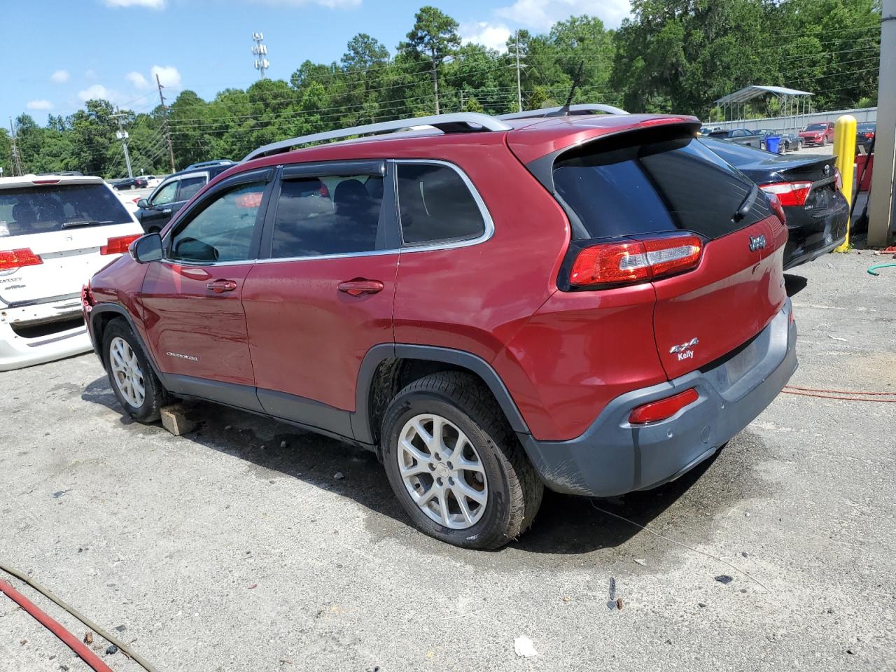 2016 Jeep Cherokee Latitude vin: 1C4PJMCB7GW322710