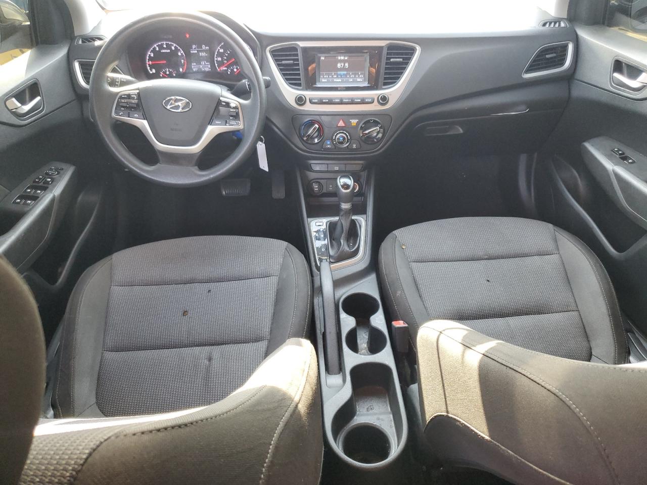 3KPC24A39KE043351 2019 Hyundai Accent Se