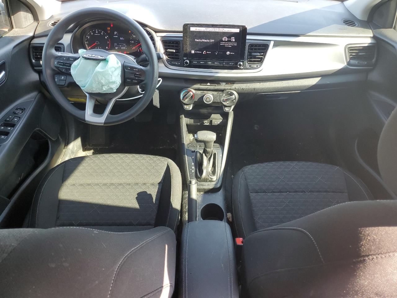 3KPA24AD8ME429598 2021 Kia Rio Lx