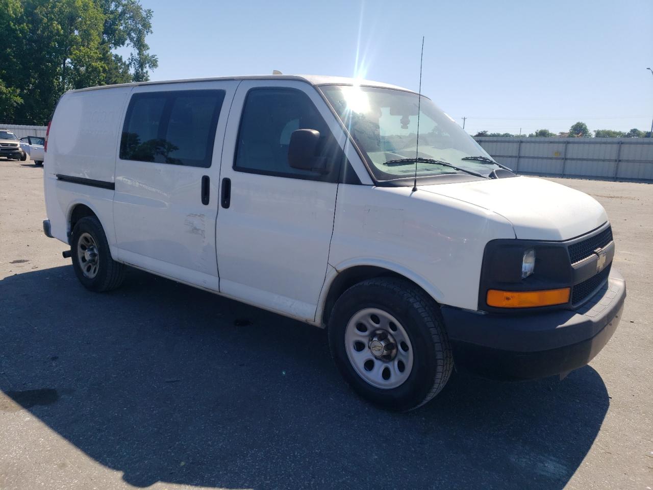 1GCSGAFX5E1153683 2014 Chevrolet Express G1500