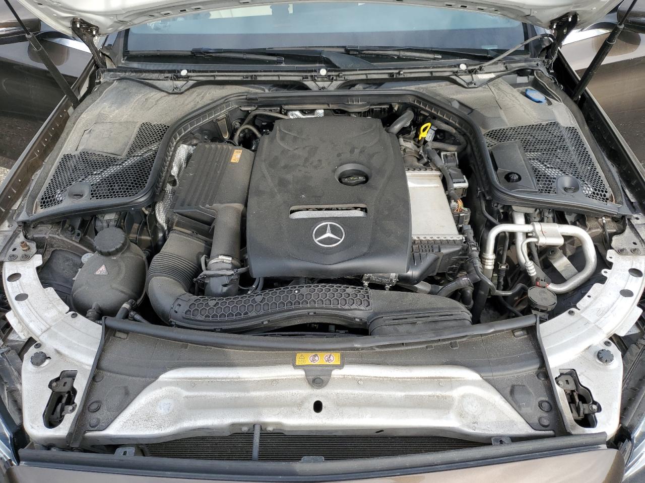 55SWF4KB6HU221550 2017 Mercedes-Benz C 300 4Matic
