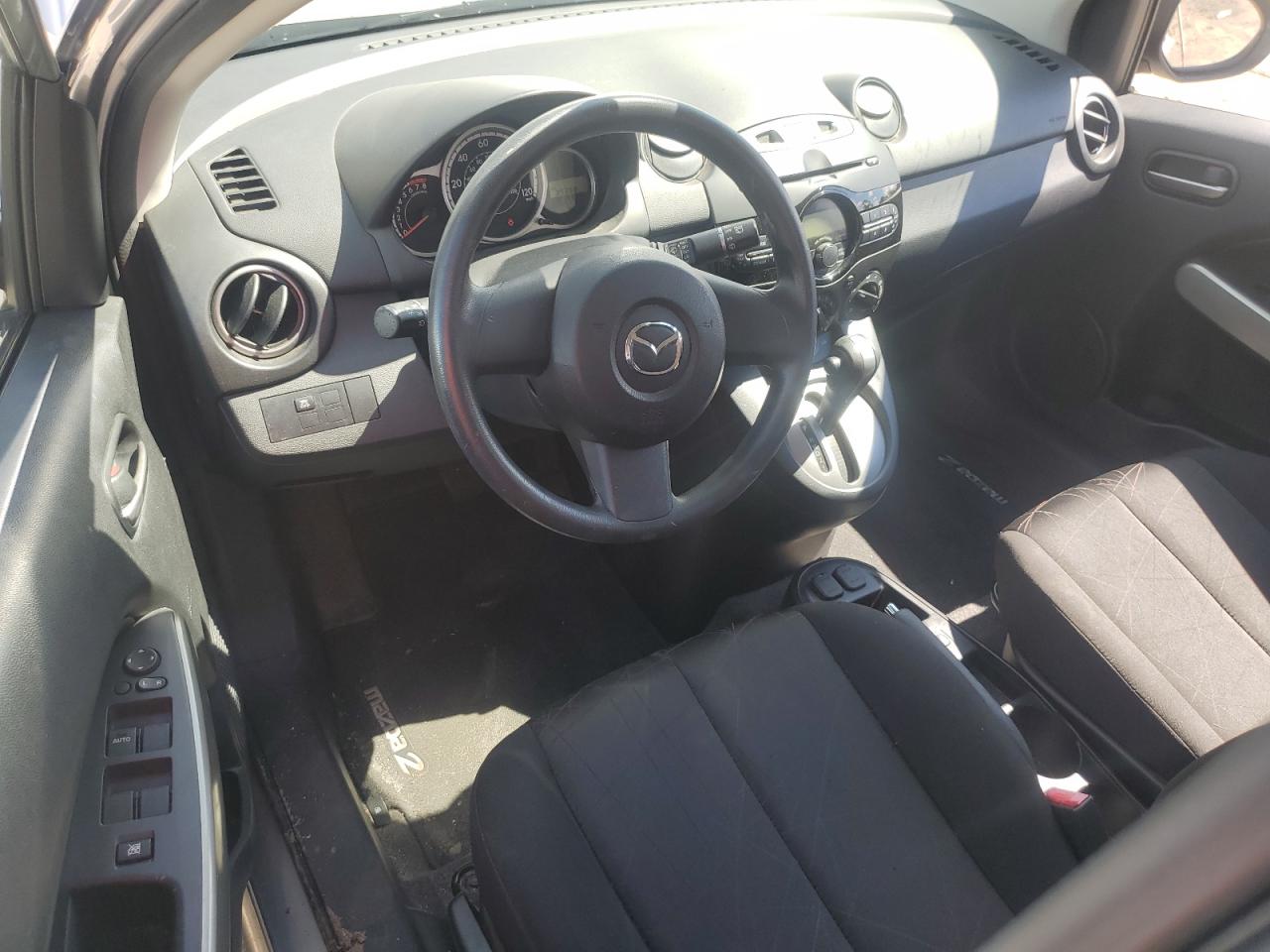 JM1DE1HY8B0104936 2011 Mazda Mazda2