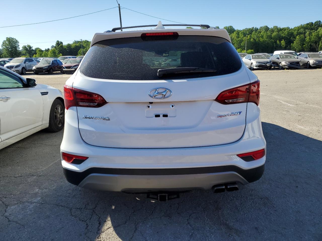 2017 Hyundai Santa Fe Sport vin: 5XYZU4LA2HG471354