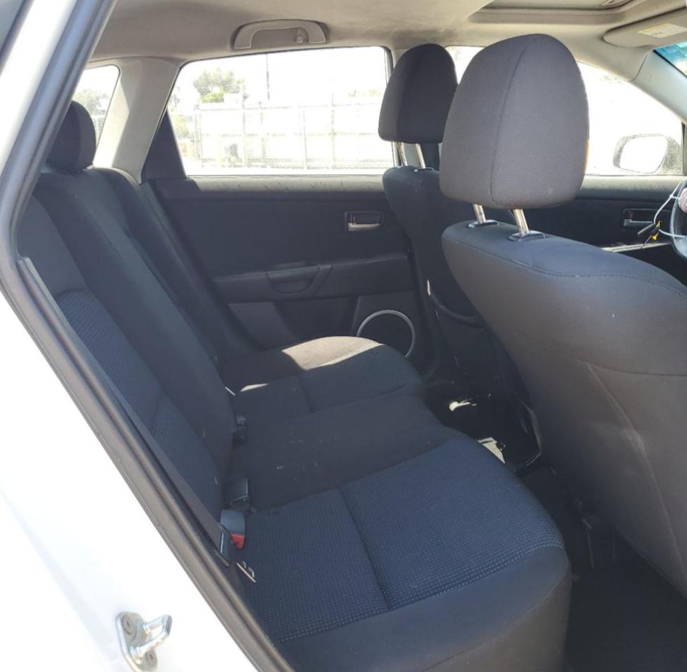 JM1BK343741190890 2004 Mazda 3 Hatchback