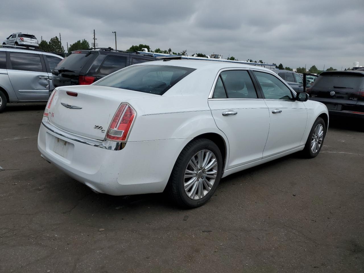 2014 Chrysler 300C vin: 2C3CCAKT5EH126380