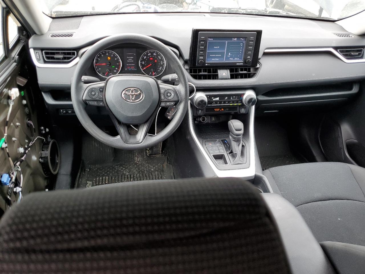 2T3G1RFV3LW093941 2020 Toyota Rav4 Le