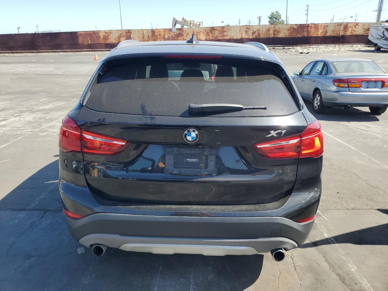 WBXHT3C37J5F90922 2018 BMW X1 xDrive28I