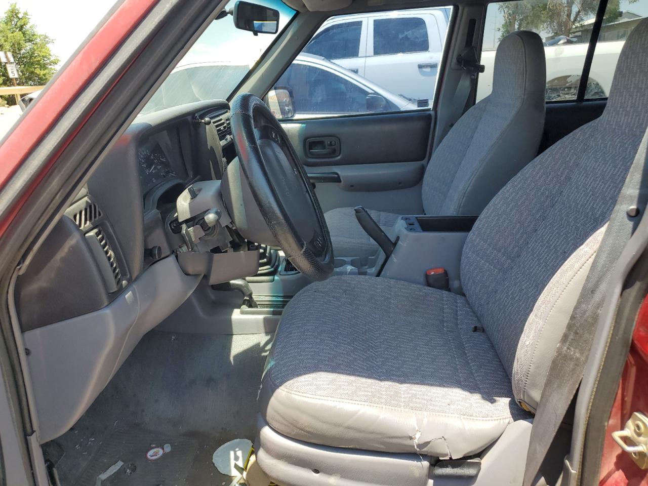 1J4FJ68S6WL163253 1998 Jeep Cherokee Sport