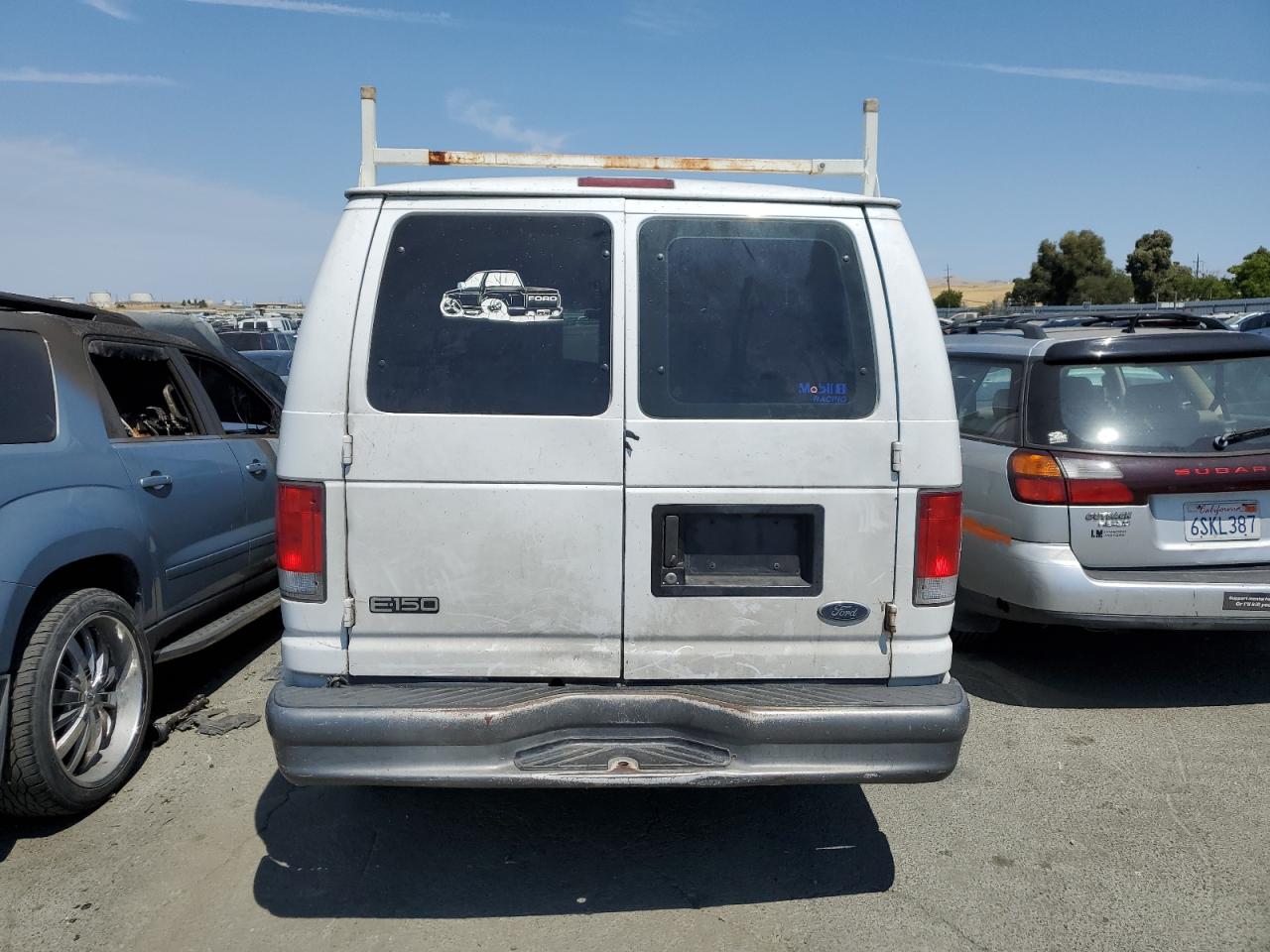 1FTRE14241HB53137 2001 Ford Econoline E150 Van