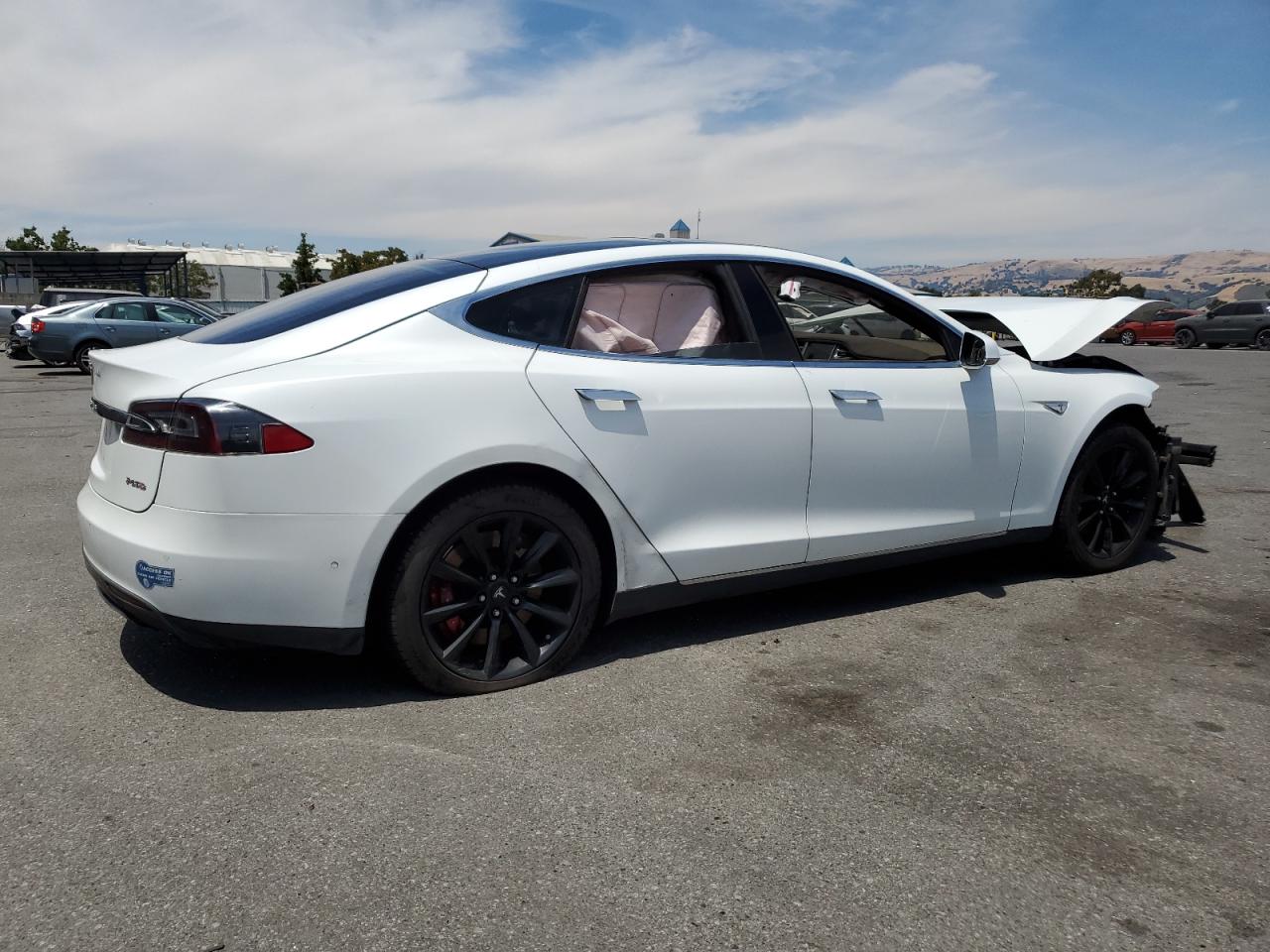 2015 Tesla Model S 85D vin: 5YJSA1H23FFP77235