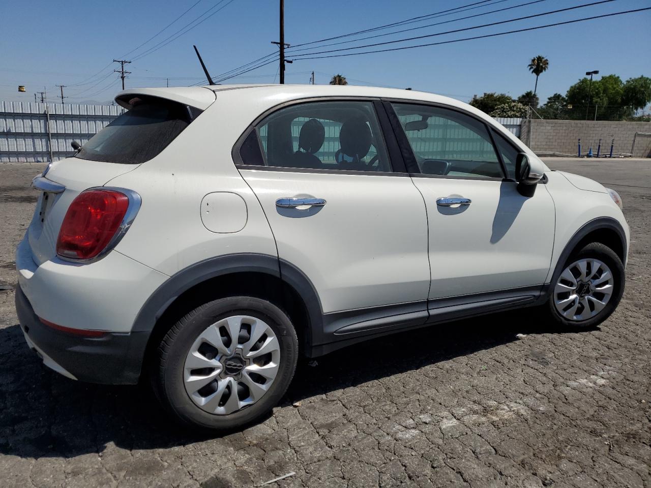 2018 Fiat 500X Pop vin: ZFBCFXAB9JP681873