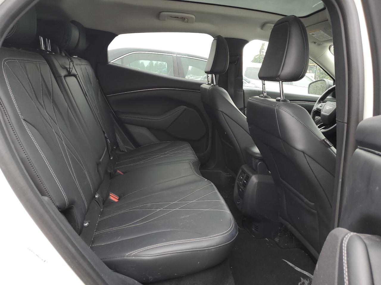 3FMTK2SU7NMA12195 2022 Ford Mustang Mach-E California Route 1