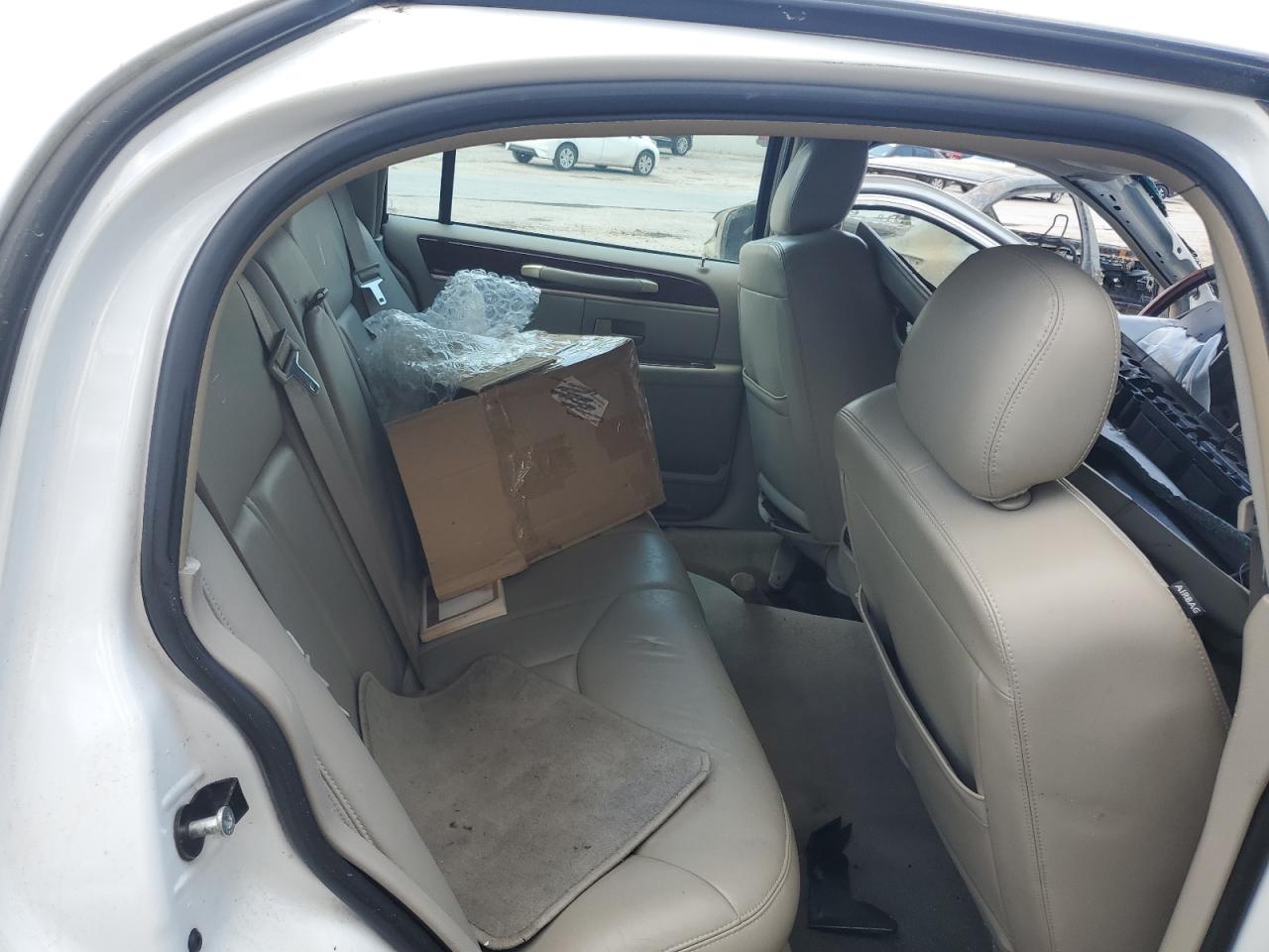 2LNHM82V78X639628 2008 Lincoln Town Car Signature Limited