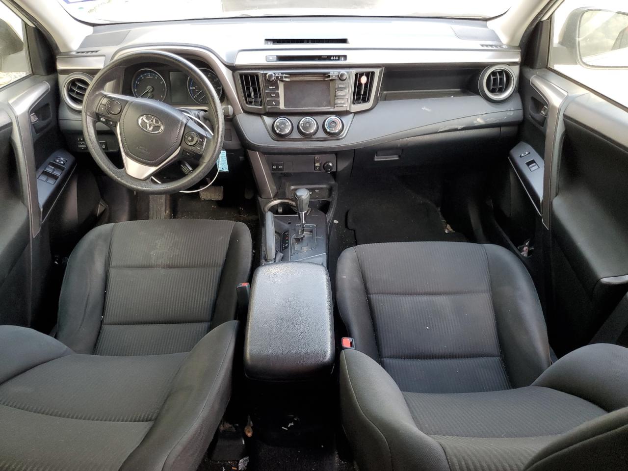 JTMZFREV3HJ705427 2017 Toyota Rav4 Le