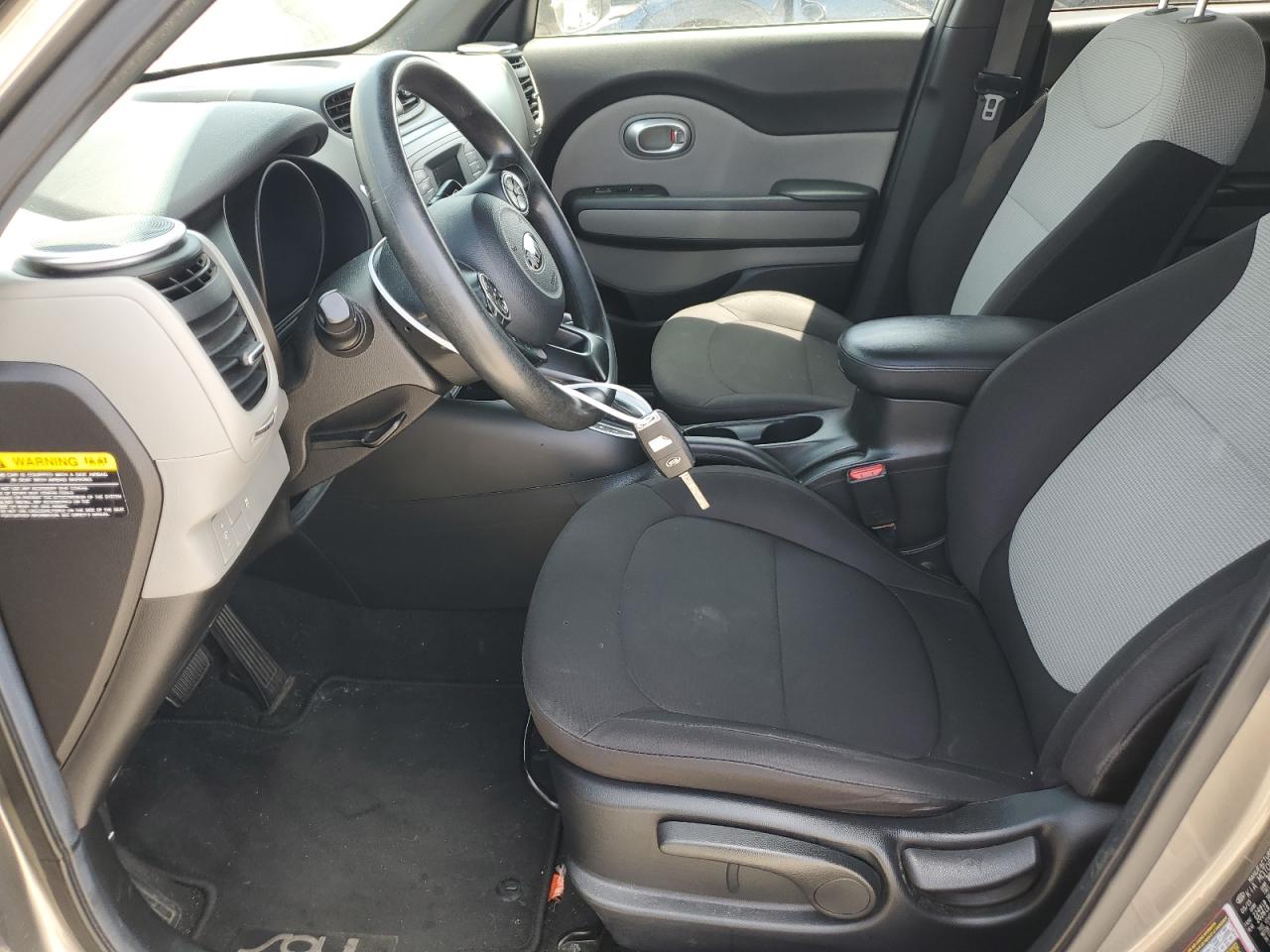 KNDJN2A21F7232639 2015 Kia Soul