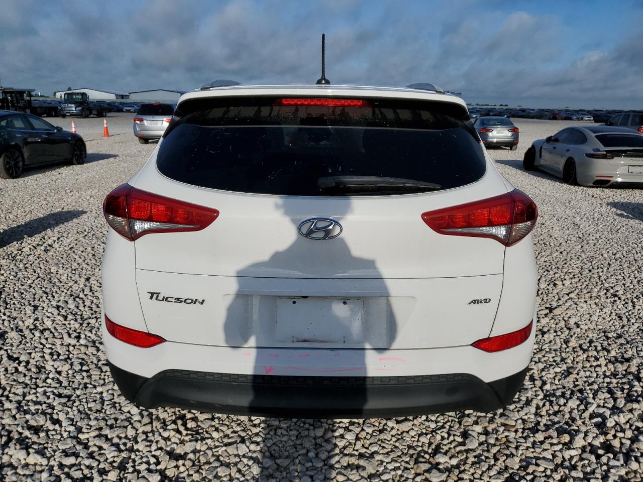 KM8J3CA47HU476499 2017 Hyundai Tucson Limited