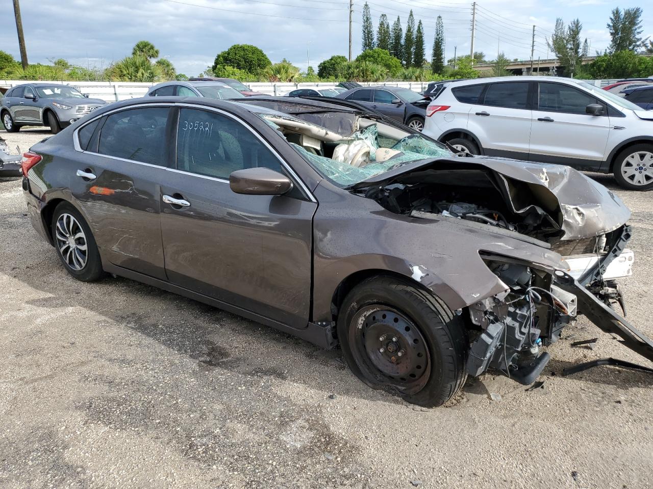 2016 Nissan Altima 2.5 vin: 1N4AL3AP0GN305221