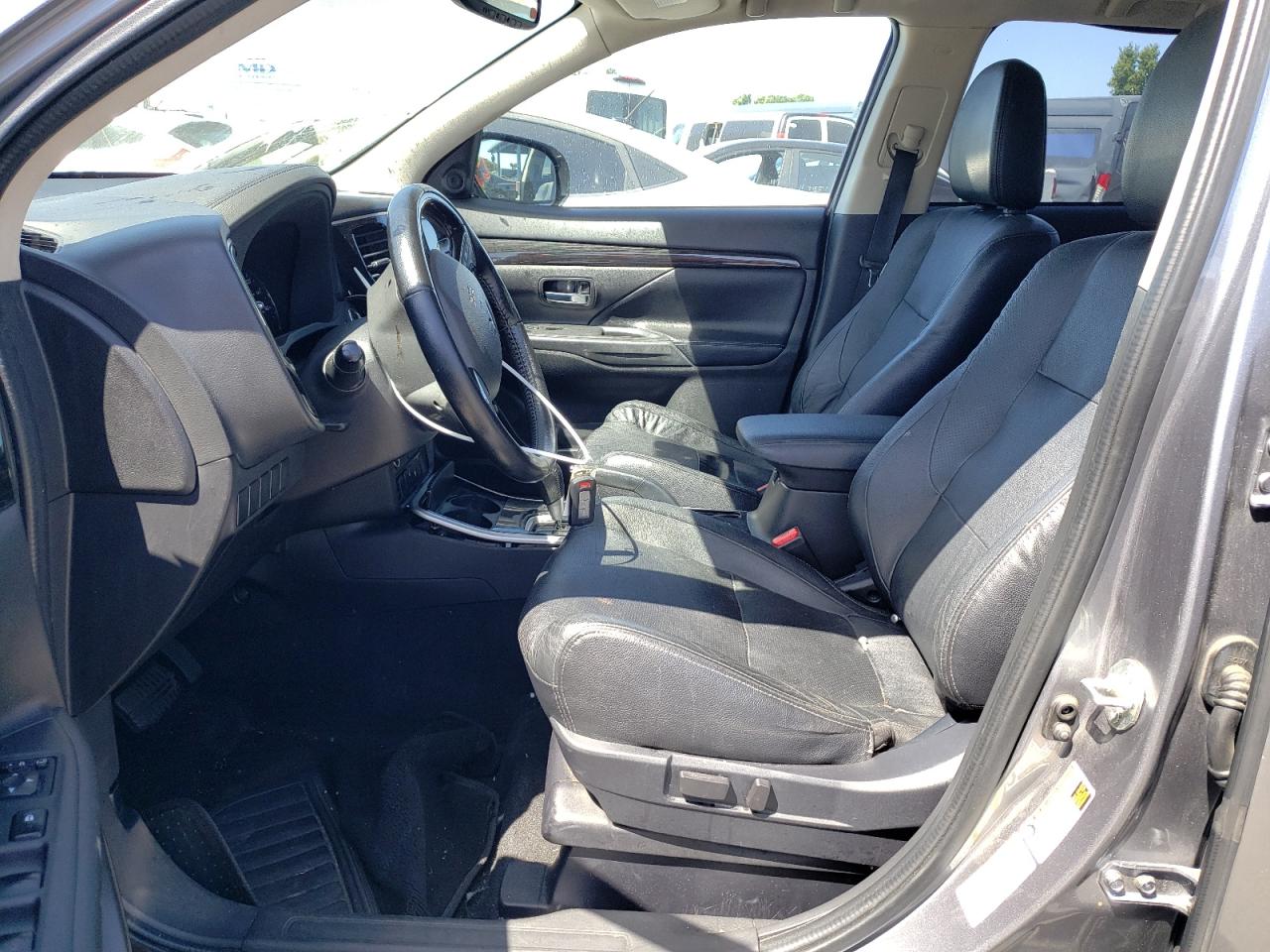 JA4AD3A37HZ007449 2017 Mitsubishi Outlander Se