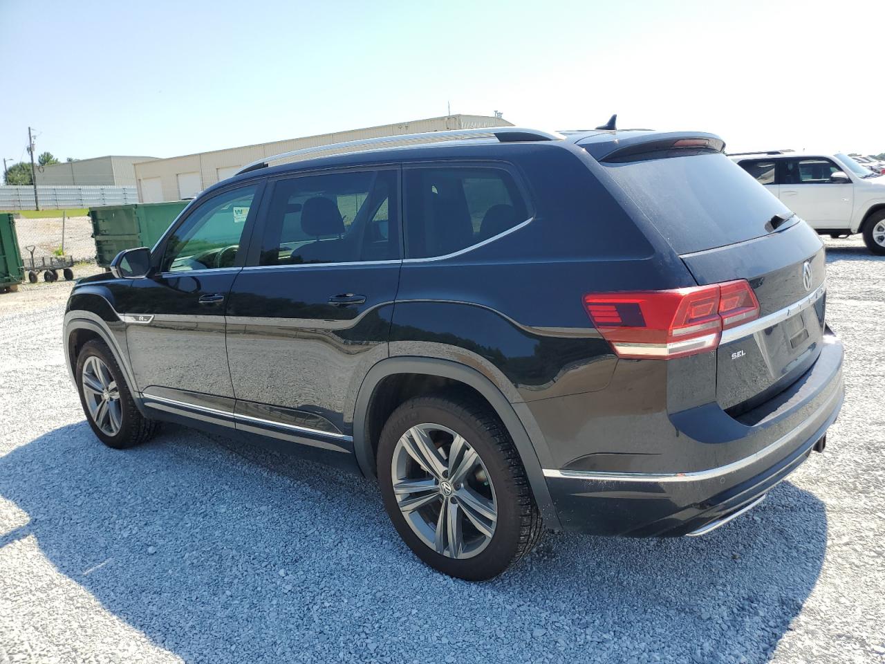 1V2SR2CA0JC574613 2018 Volkswagen Atlas Sel