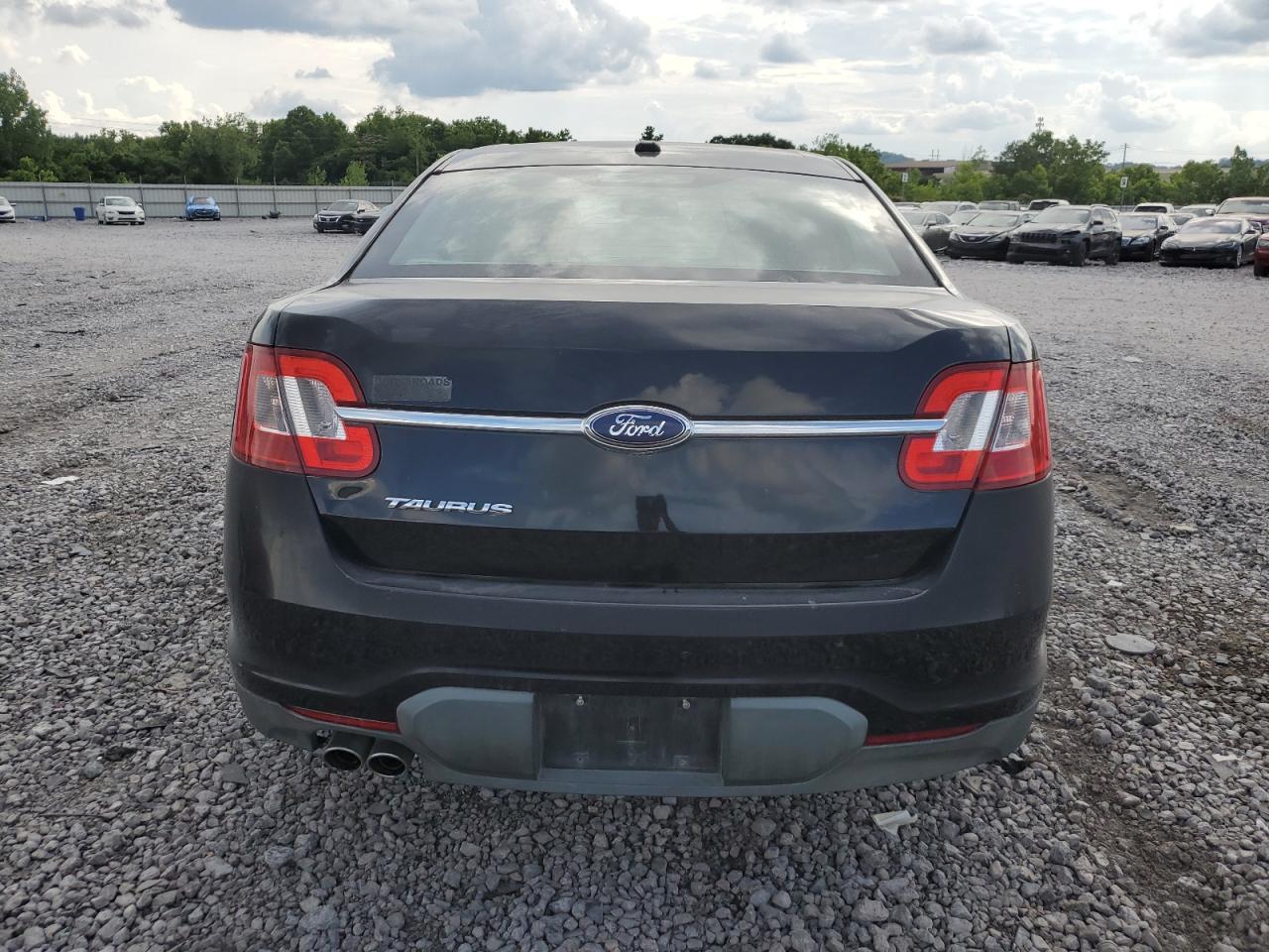 1FAHP2DW0BG190388 2011 Ford Taurus Se