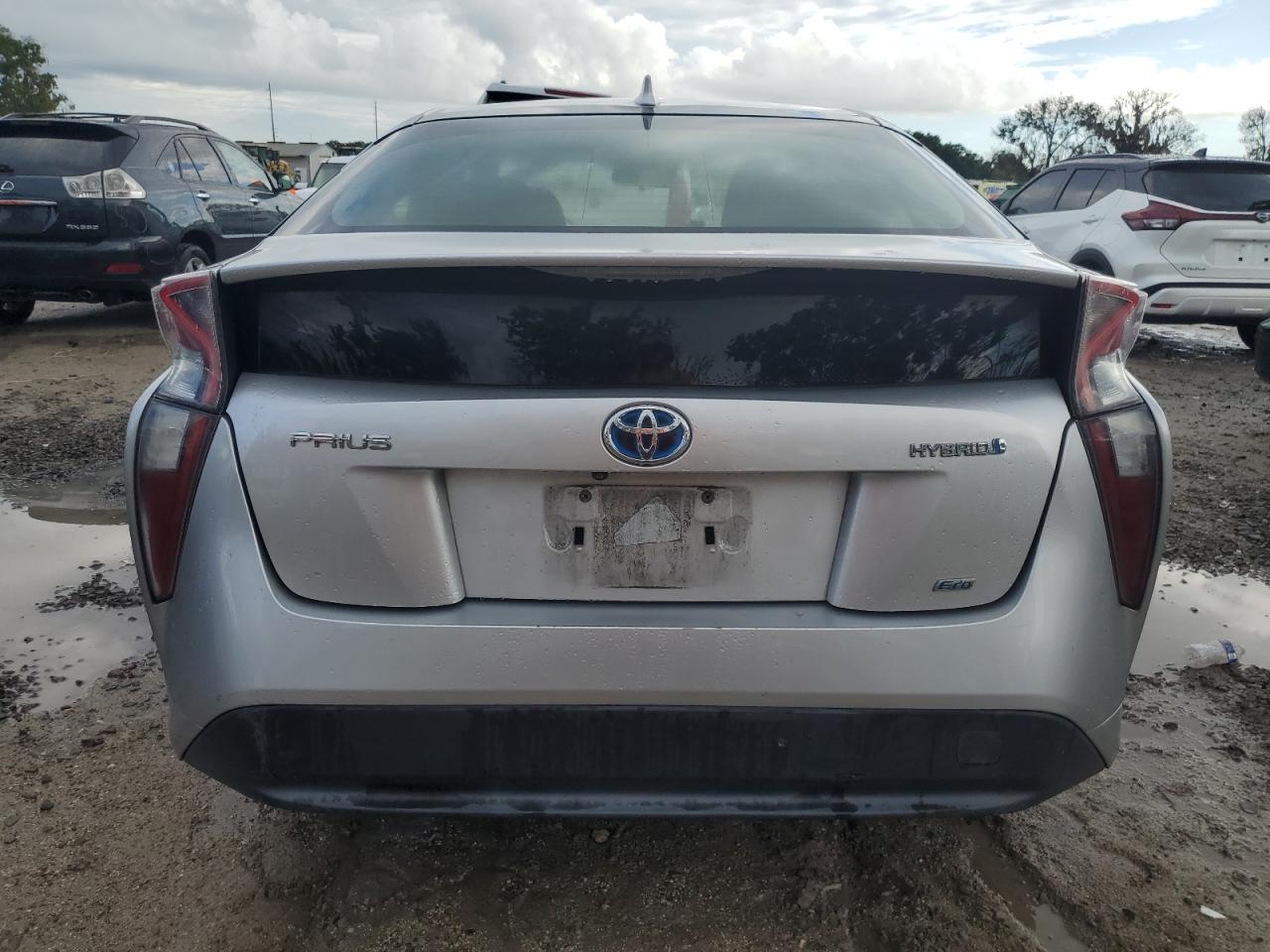 JTDKARFU1G3018729 2016 Toyota Prius