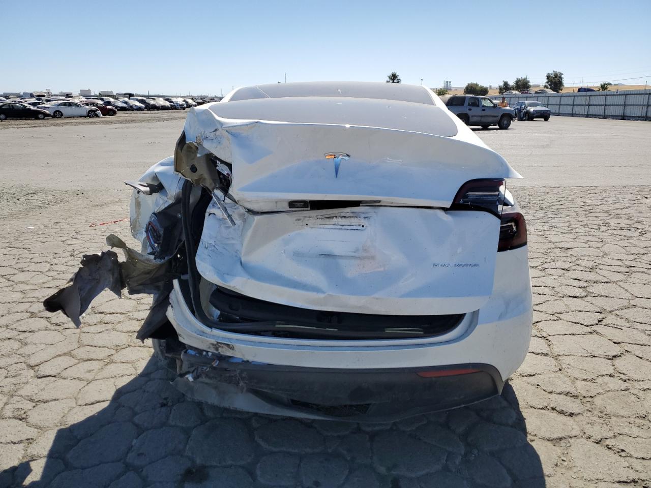 7SAYGAEE1PF739918 2023 Tesla Model Y