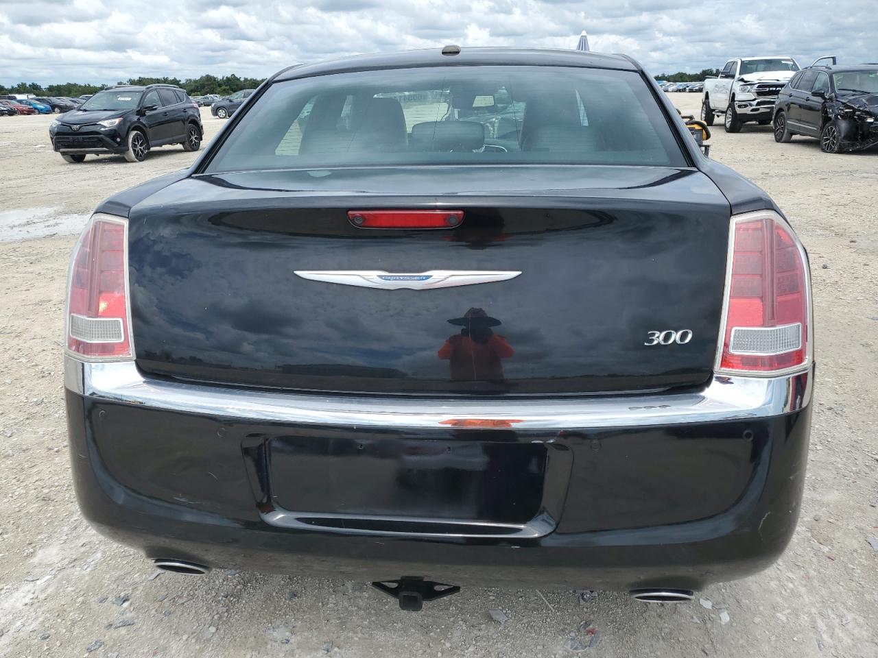 2C3CCACG3CH207814 2012 Chrysler 300 Limited
