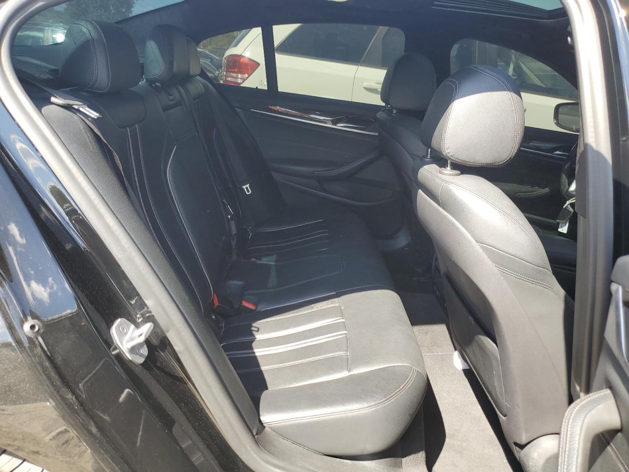 WBAJR3C04LCD03700 2020 BMW 530 I