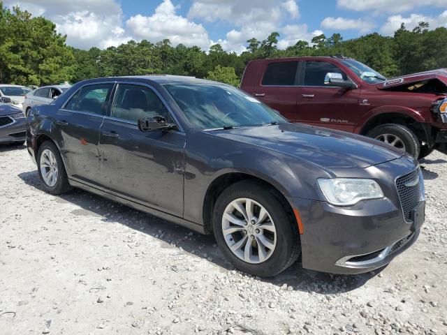 VIN 2C3CCAAG4FH780700 2015 Chrysler 300, Limited no.4