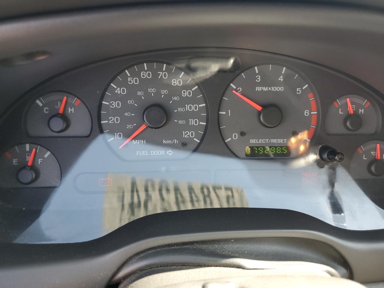 1FAFP44421F142736 2001 Ford Mustang