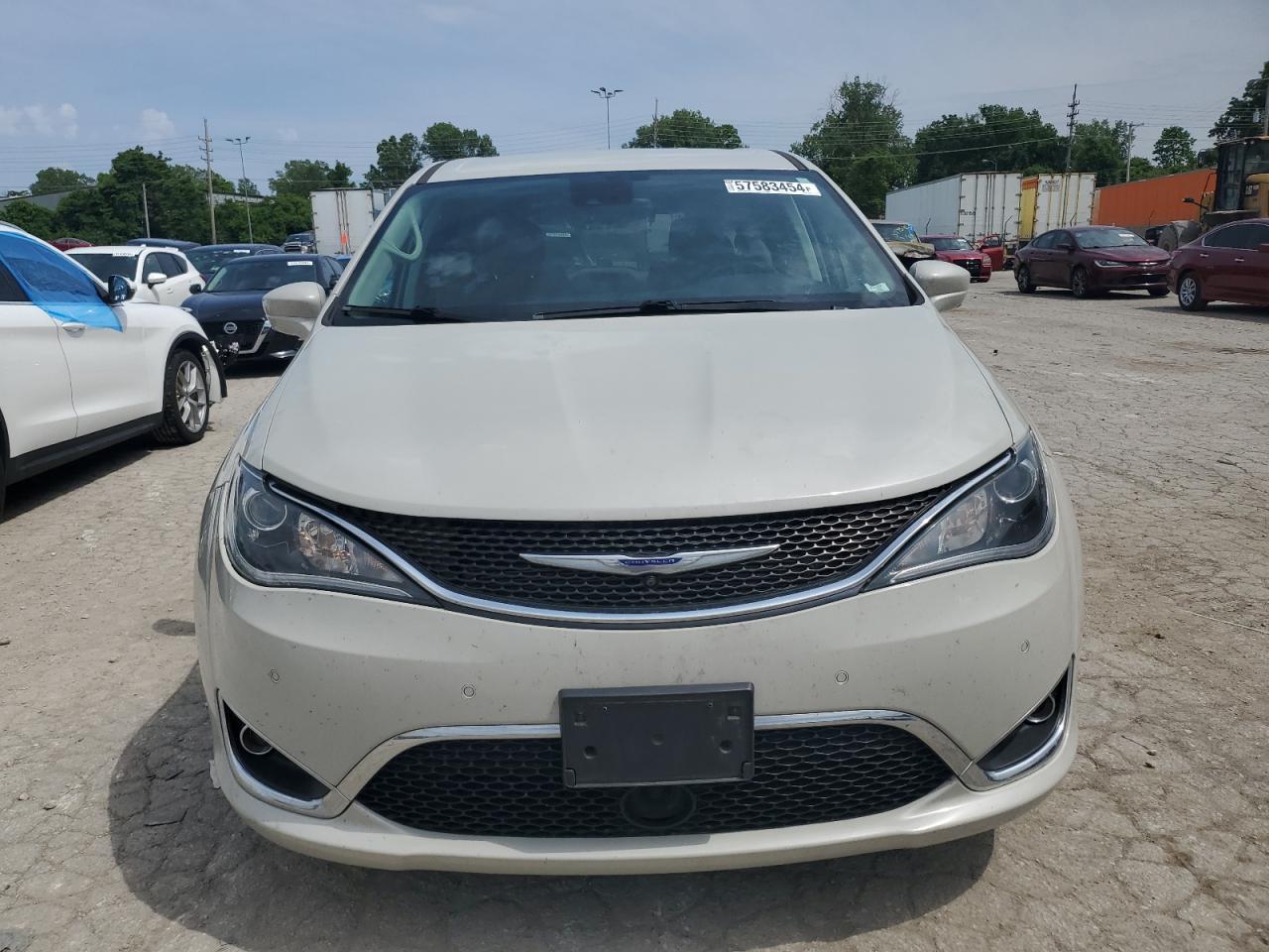 2019 Chrysler Pacifica Touring Plus vin: 2C4RC1FG6KR657905