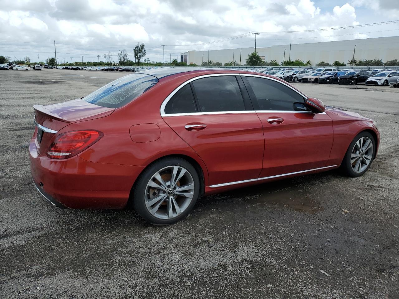 WDDWF4JBXJR346947 2018 Mercedes-Benz C 300