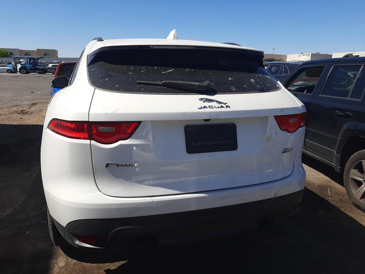 SADCJ2BV8HA055403 2017 Jaguar F-Pace Premium