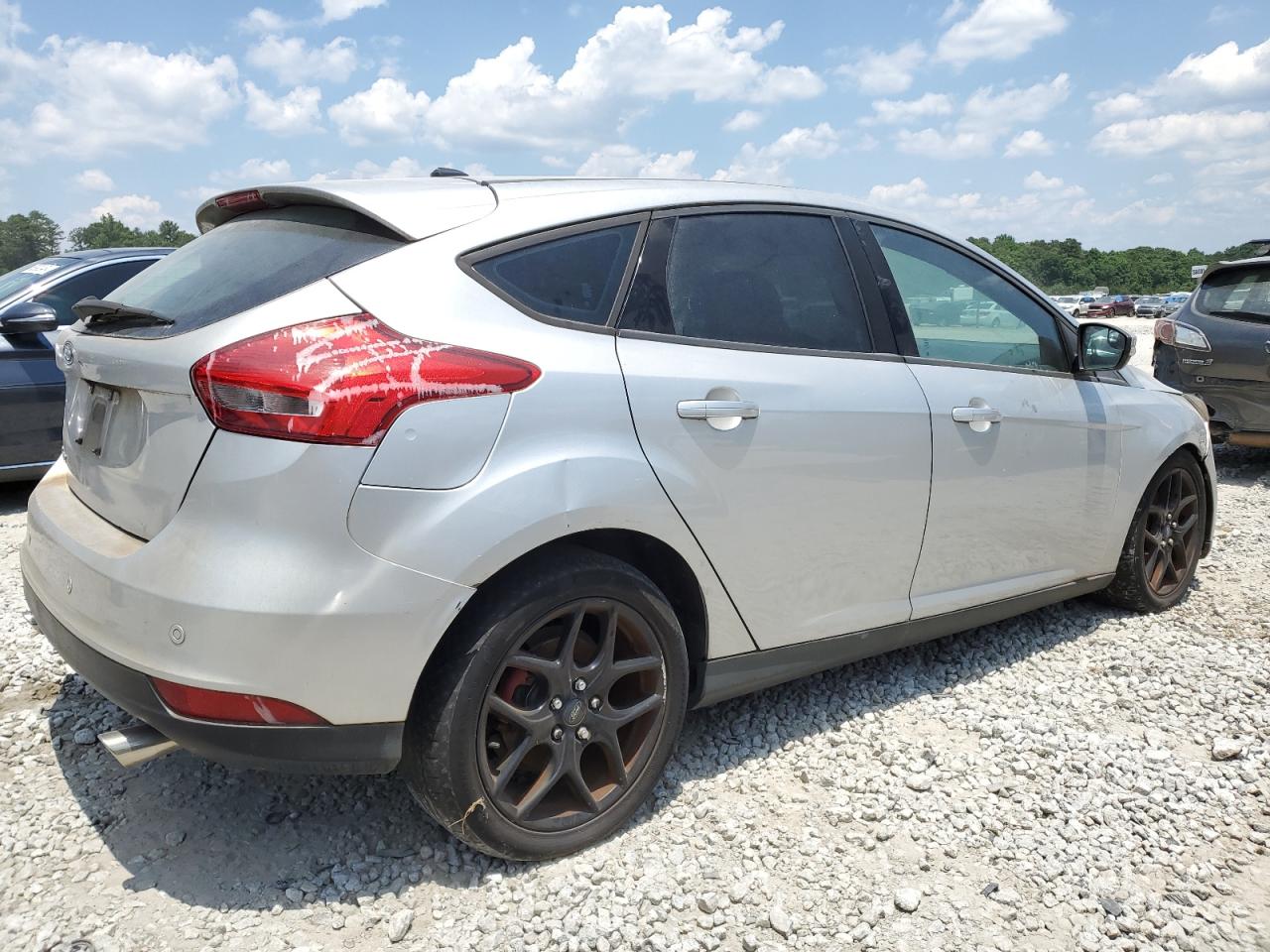 2016 Ford Focus Se vin: 1FADP3K26GL206032