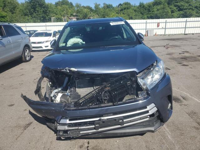 VIN 5TDJZRFH3JS832491 2018 Toyota Highlander, SE no.5