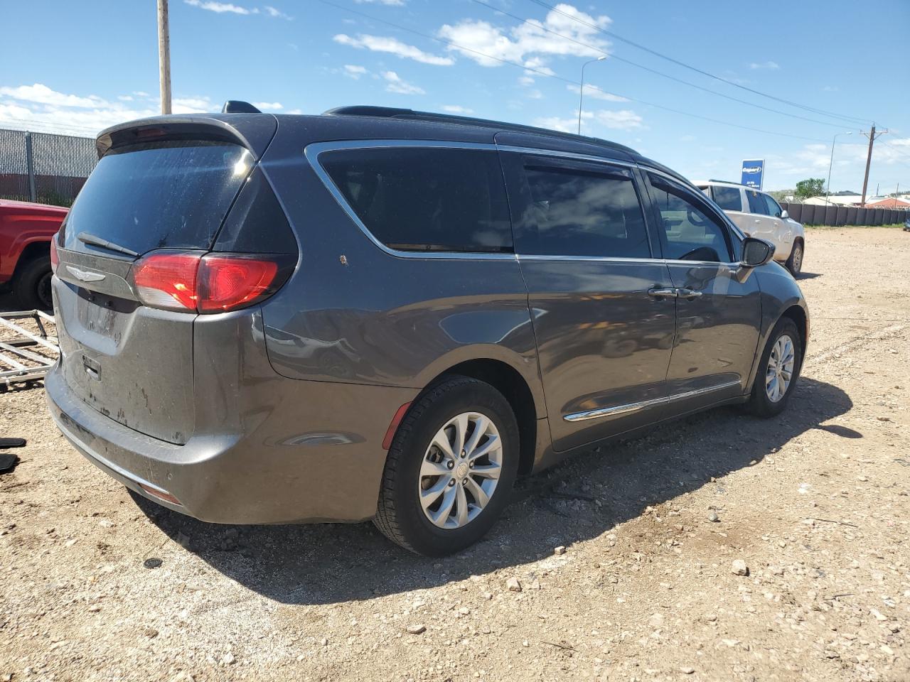 2C4RC1BG3HR591022 2017 Chrysler Pacifica Touring L