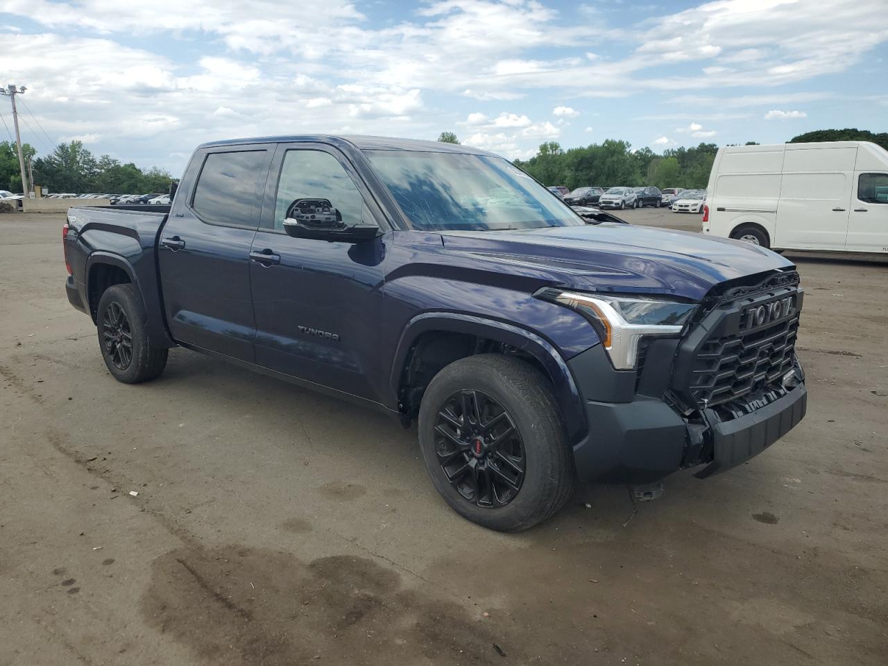 2022 Toyota Tundra Crewmax Sr vin: 5TFLA5DB6NX009707