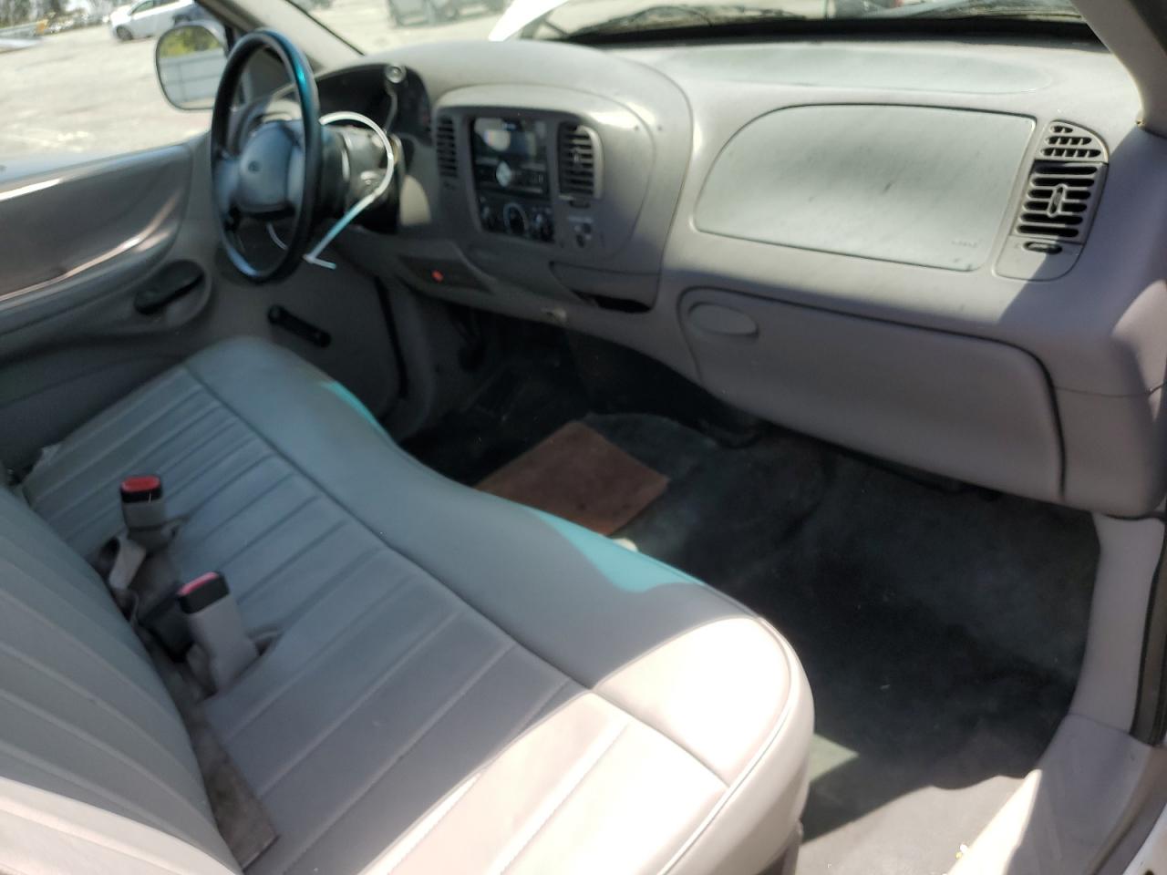 1FTZF1722WKC27108 1998 Ford F150