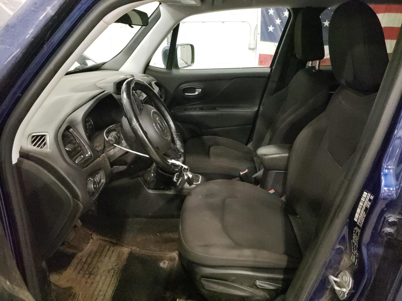 ZACCJBBB7JPH73984 2018 Jeep Renegade Latitude