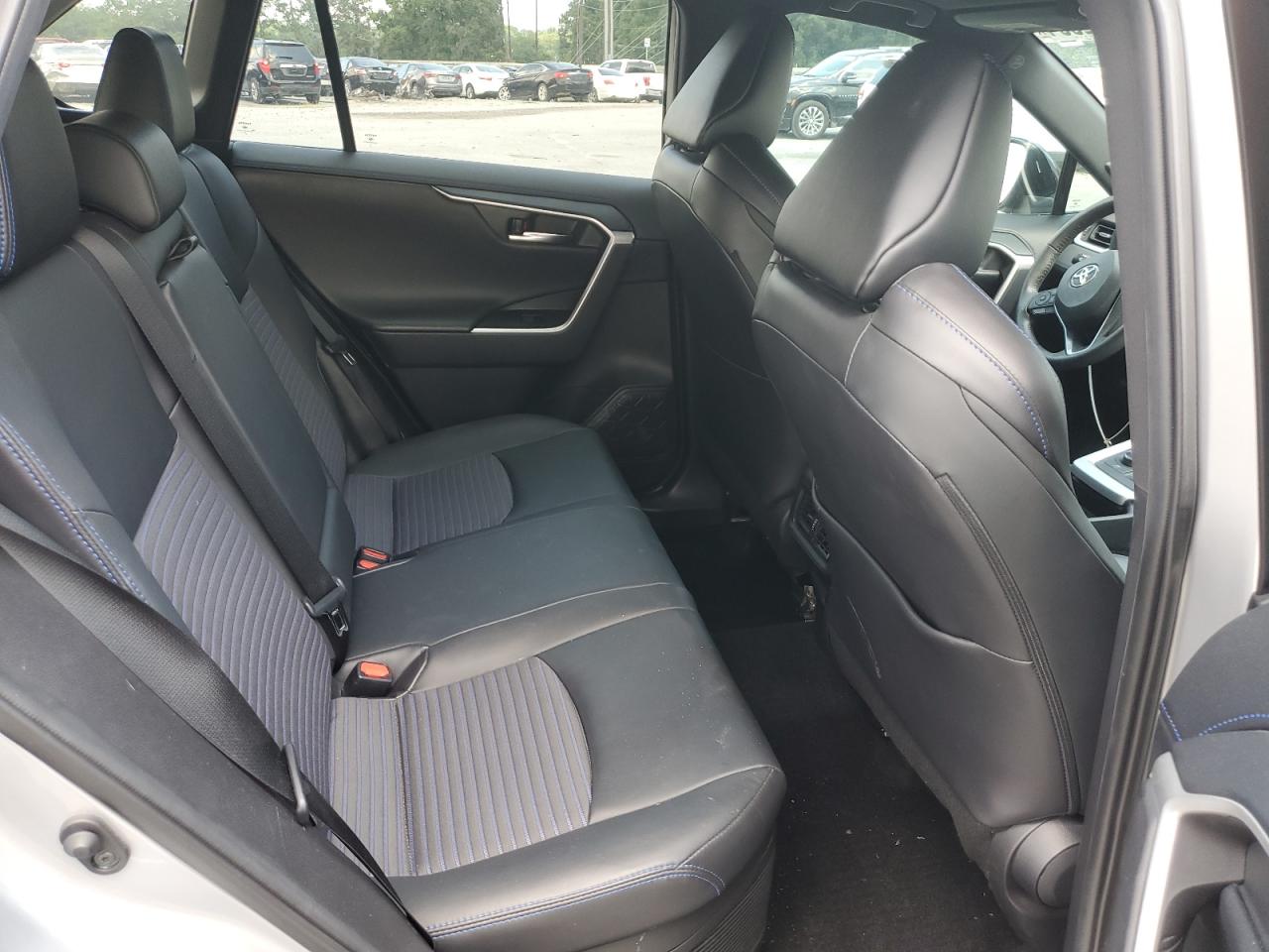 2T3E6RFV8MW008120 2021 Toyota Rav4 Xse